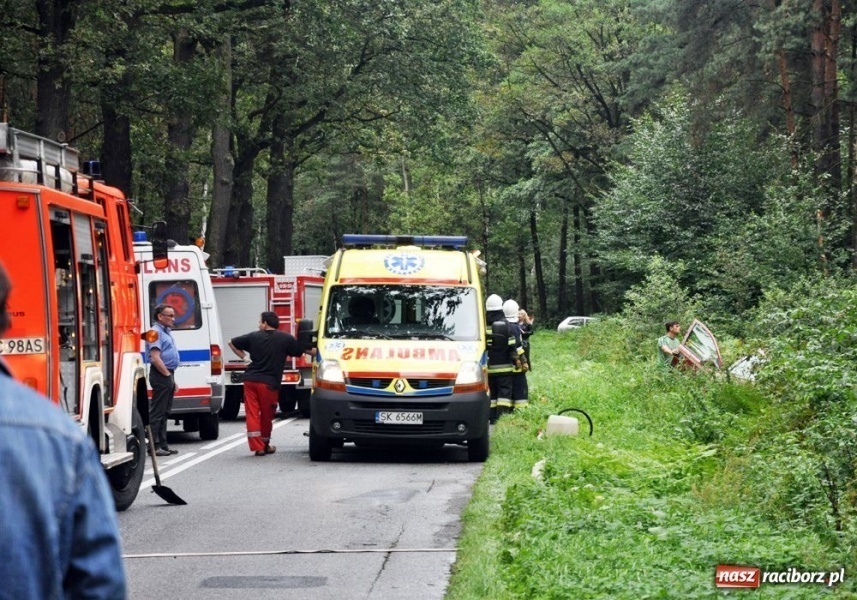 Zdjęcie w galerii na portalu naszraciborz.pl: Wypadek w Kuźni: feralny zakręt wiadomości z regionu