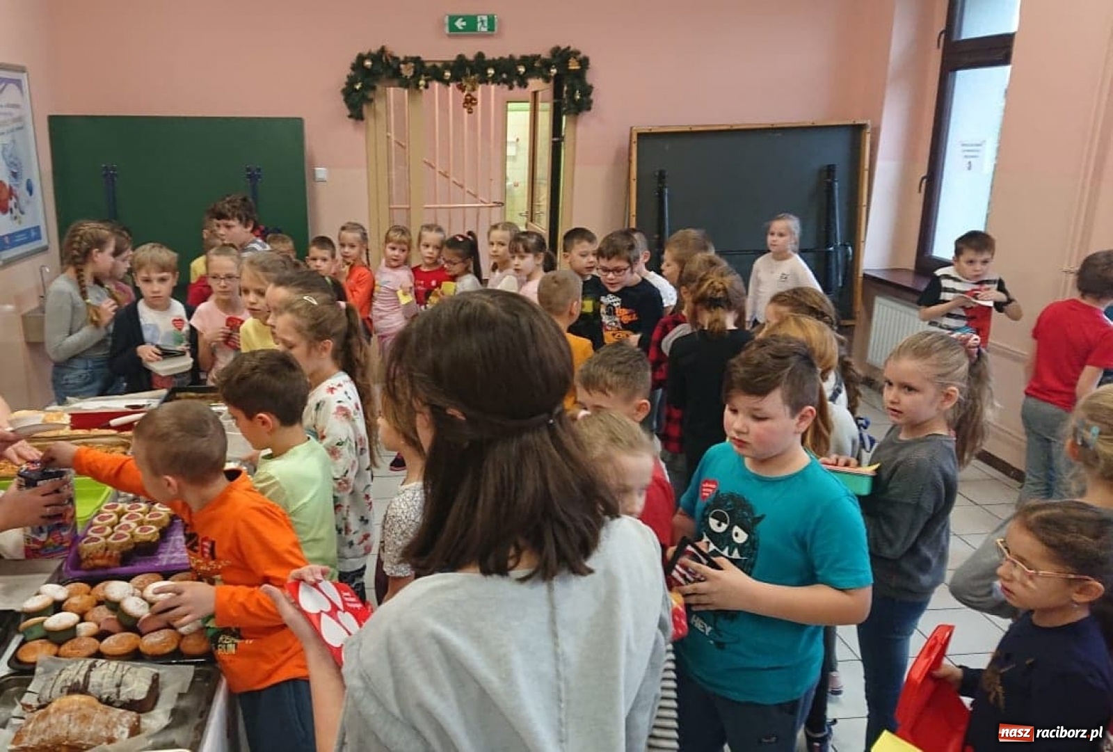 Zdjęcie w galerii na portalu naszraciborz.pl: Brzeskie smakołyki dla wielkiej orkiestry wiadomości z regionu