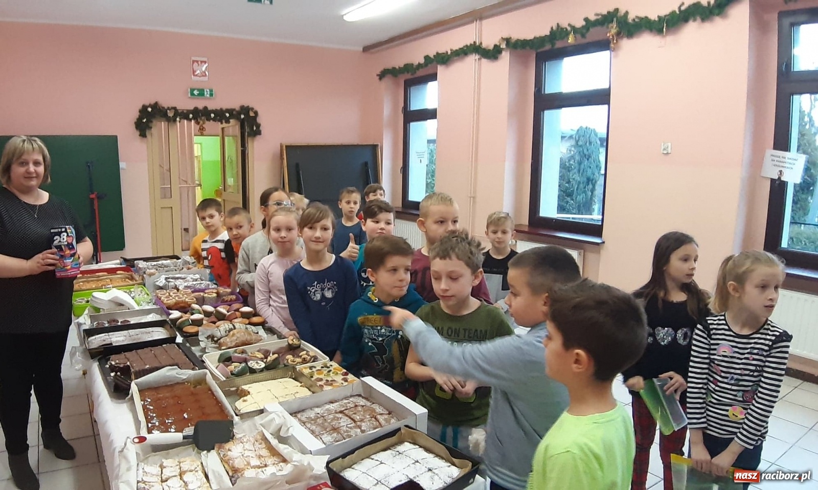 Zdjęcie w galerii na portalu naszraciborz.pl: Brzeskie smakołyki dla wielkiej orkiestry wiadomości z regionu