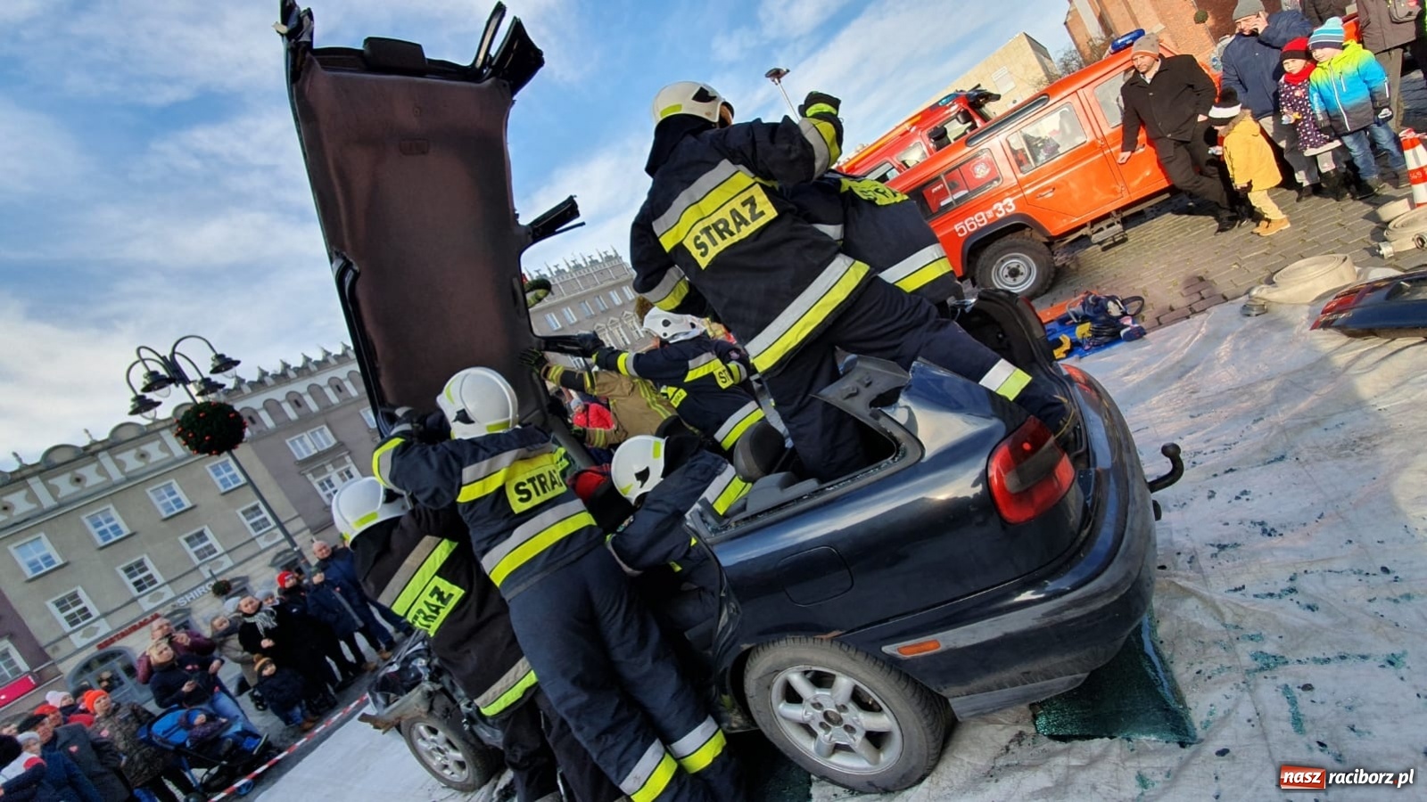 Zdjęcie w galerii na portalu naszraciborz.pl: Już wszystko wiadomo. Raciborski sztab podsumował 28. finał WOŚP wiadomości z regionu