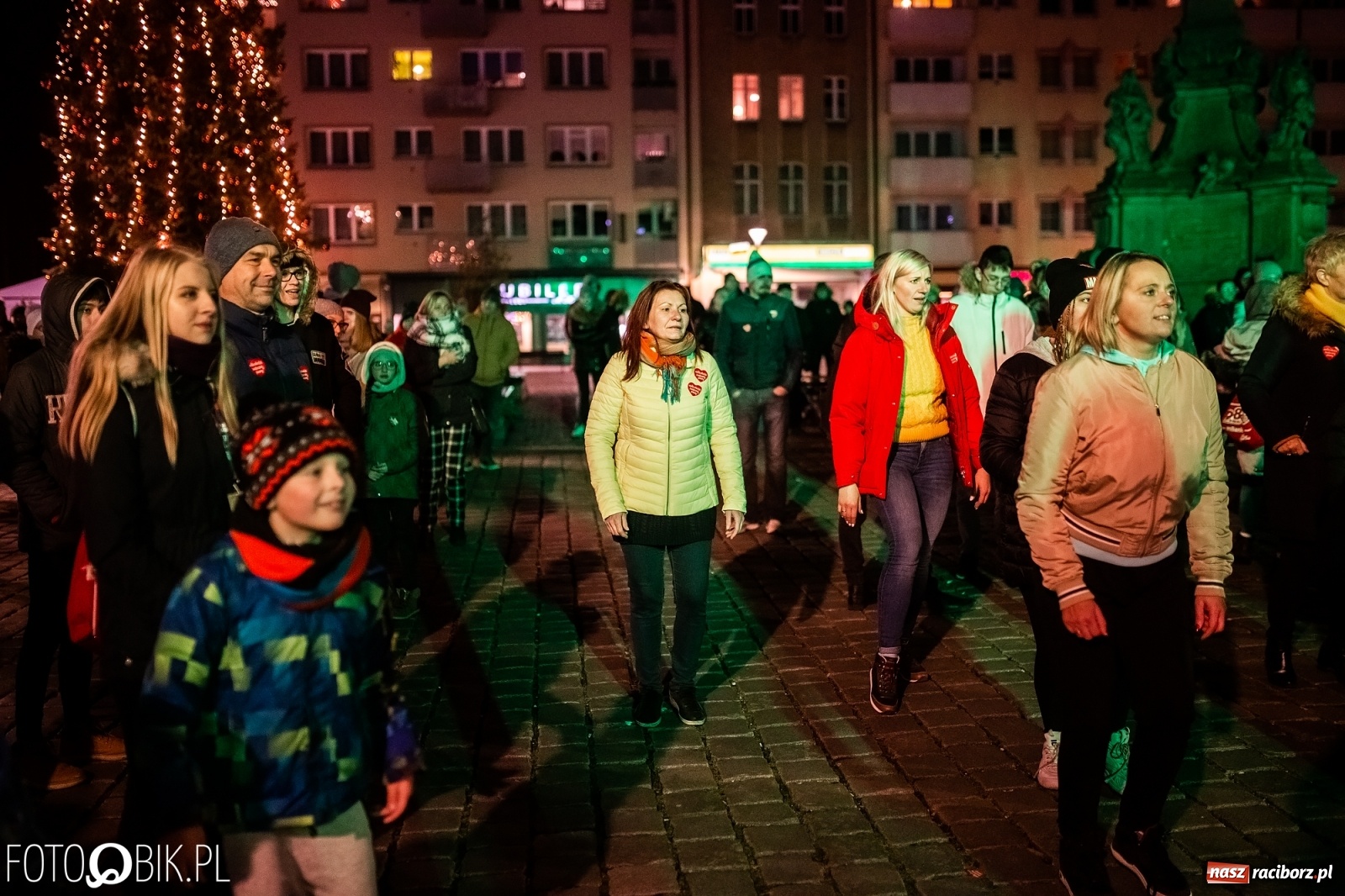 Zdjęcie w galerii na portalu naszraciborz.pl: 28. finał WOŚP w Raciborzu. Niewiele brakuje do rekordu!  wiadomości z regionu