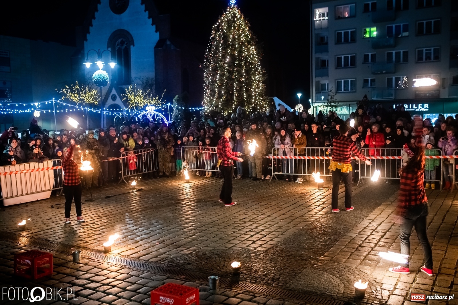 Zdjęcie w galerii na portalu naszraciborz.pl: 28. finał WOŚP w Raciborzu. Niewiele brakuje do rekordu!  wiadomości z regionu