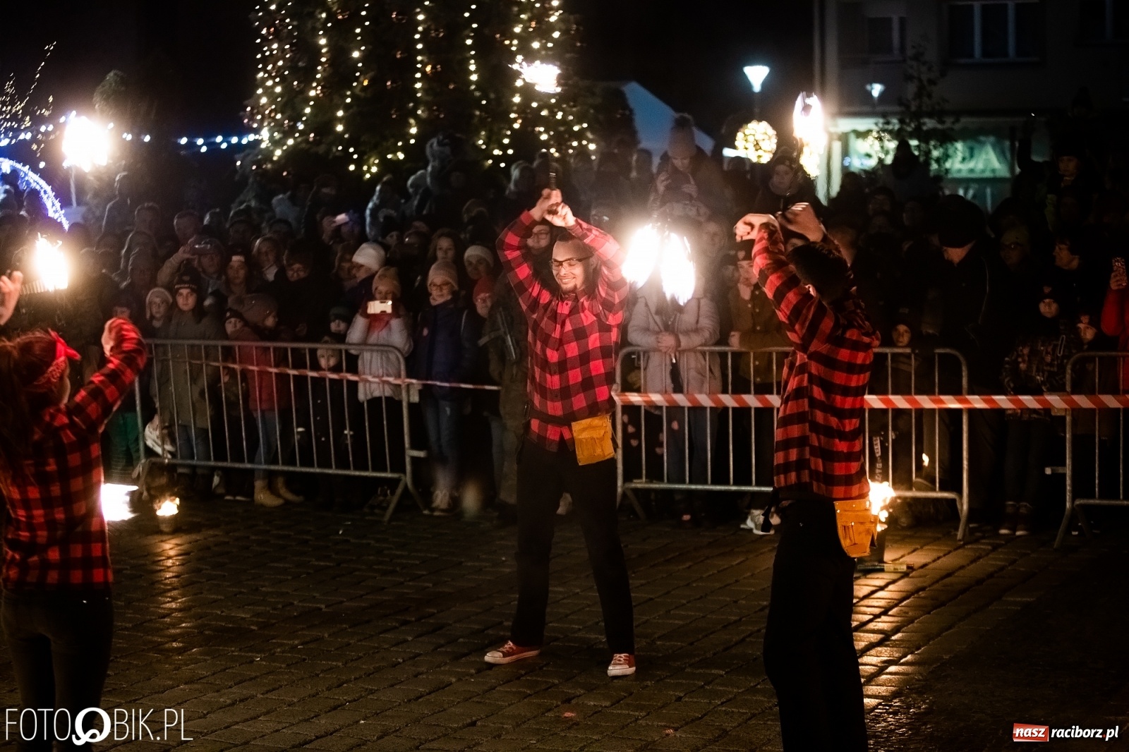 Zdjęcie w galerii na portalu naszraciborz.pl: 28. finał WOŚP w Raciborzu. Niewiele brakuje do rekordu!  wiadomości z regionu