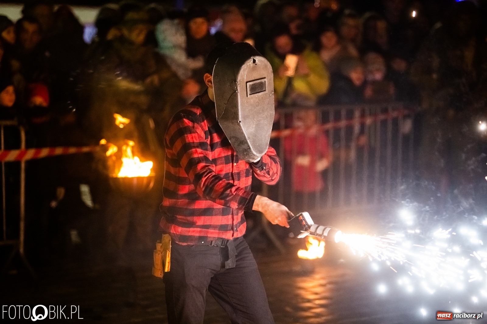 Zdjęcie w galerii na portalu naszraciborz.pl: 28. finał WOŚP w Raciborzu. Niewiele brakuje do rekordu!  wiadomości z regionu