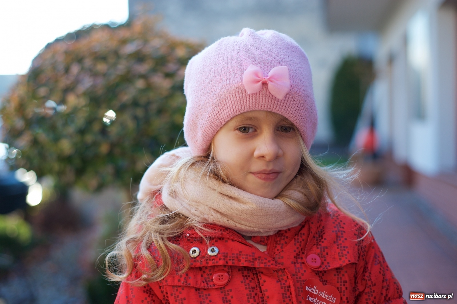 Zdjęcie w galerii na portalu naszraciborz.pl: Wielka Orkiestra zagrała w Tworkowie. W salonie jak w rodzinie i to z Anią Wyszkoni wiadomości z regionu