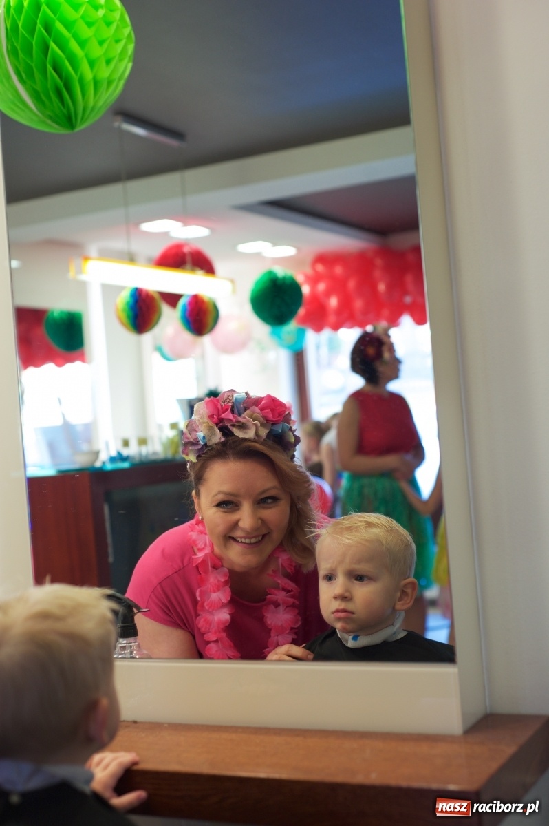 Zdjęcie w galerii na portalu naszraciborz.pl: Wielka Orkiestra zagrała w Tworkowie. W salonie jak w rodzinie i to z Anią Wyszkoni wiadomości z regionu