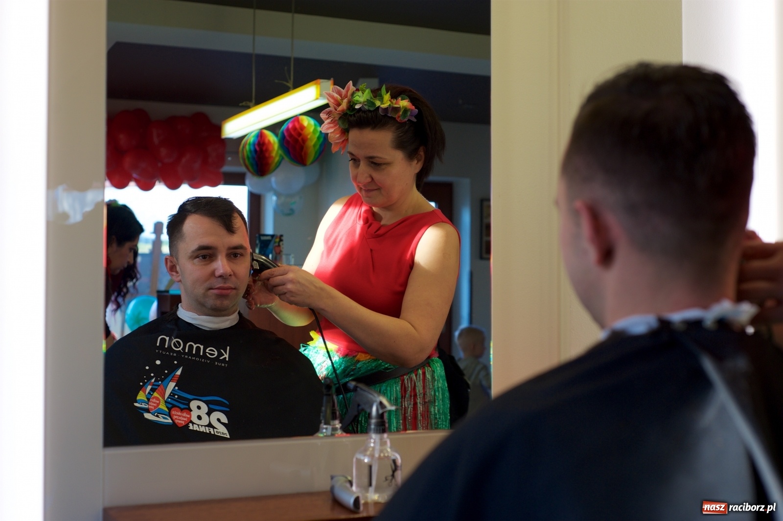 Zdjęcie w galerii na portalu naszraciborz.pl: Wielka Orkiestra zagrała w Tworkowie. W salonie jak w rodzinie i to z Anią Wyszkoni wiadomości z regionu