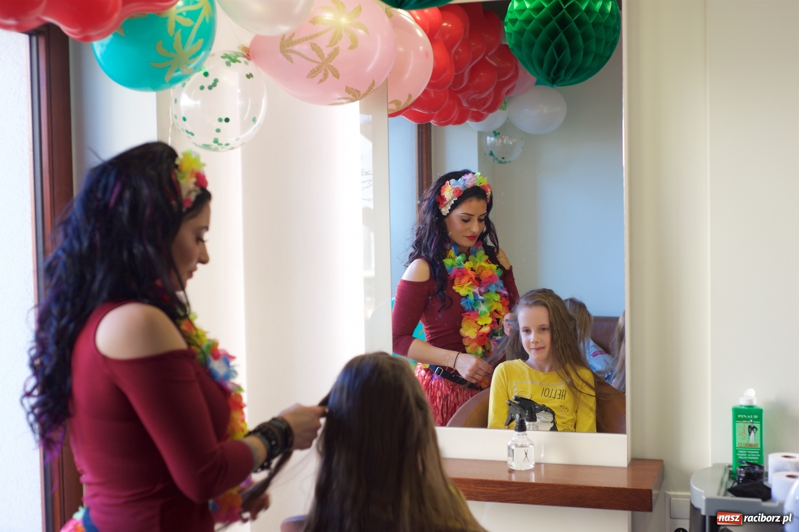 Zdjęcie w galerii na portalu naszraciborz.pl: Wielka Orkiestra zagrała w Tworkowie. W salonie jak w rodzinie i to z Anią Wyszkoni wiadomości z regionu