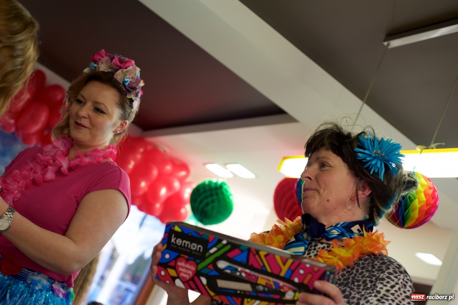 Zdjęcie w galerii na portalu naszraciborz.pl: Wielka Orkiestra zagrała w Tworkowie. W salonie jak w rodzinie i to z Anią Wyszkoni wiadomości z regionu