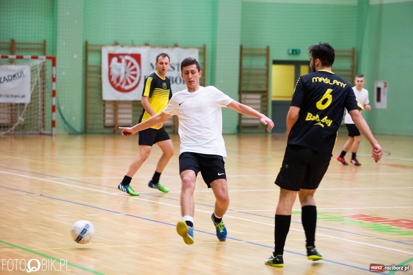 Zdjęcie w galerii na portalu naszraciborz.pl: Niedzielne emocje w lidze futsalu [FOTO] wiadomości z regionu
