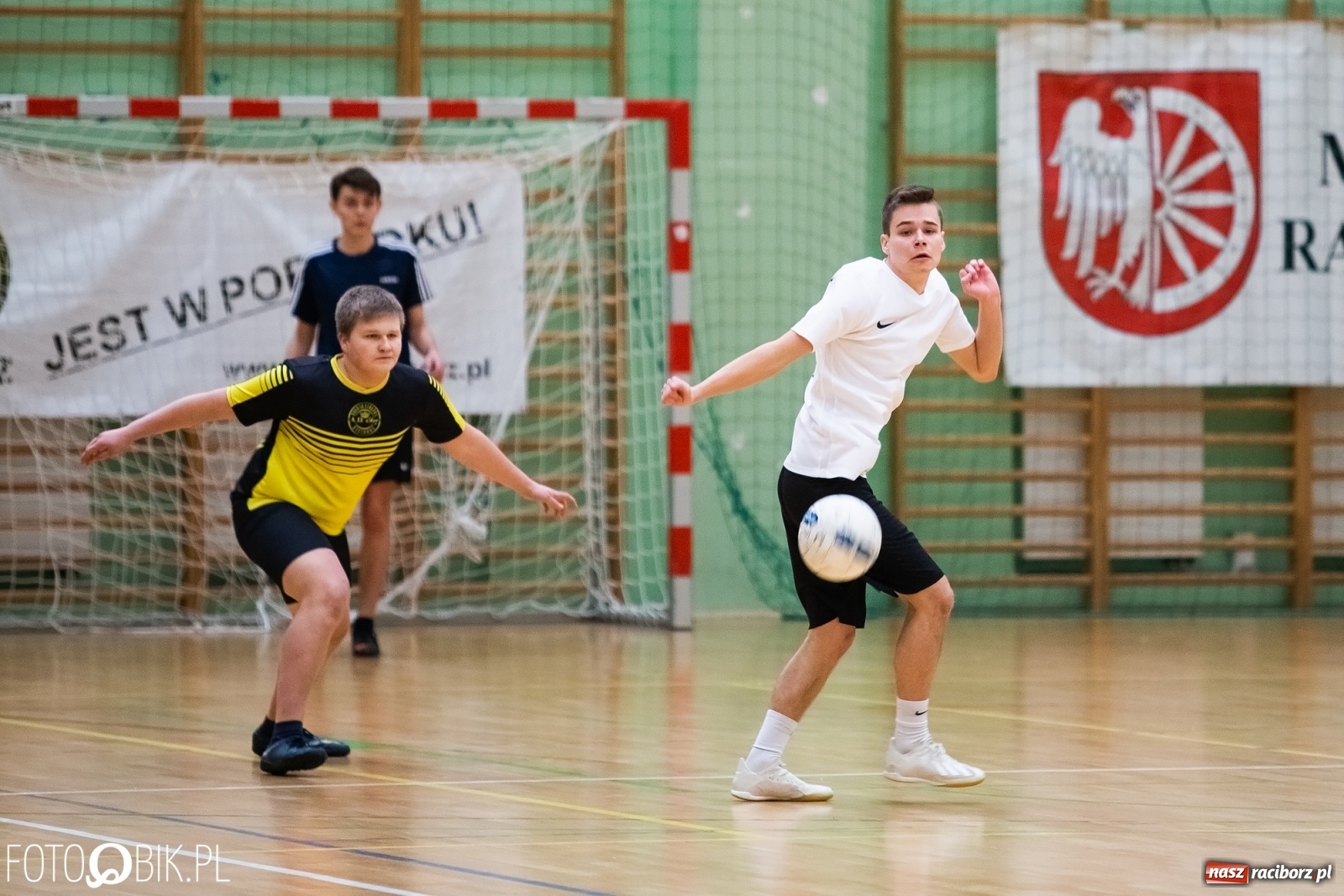 Zdjęcie w galerii na portalu naszraciborz.pl: Niedzielne emocje w lidze futsalu [FOTO] wiadomości z regionu