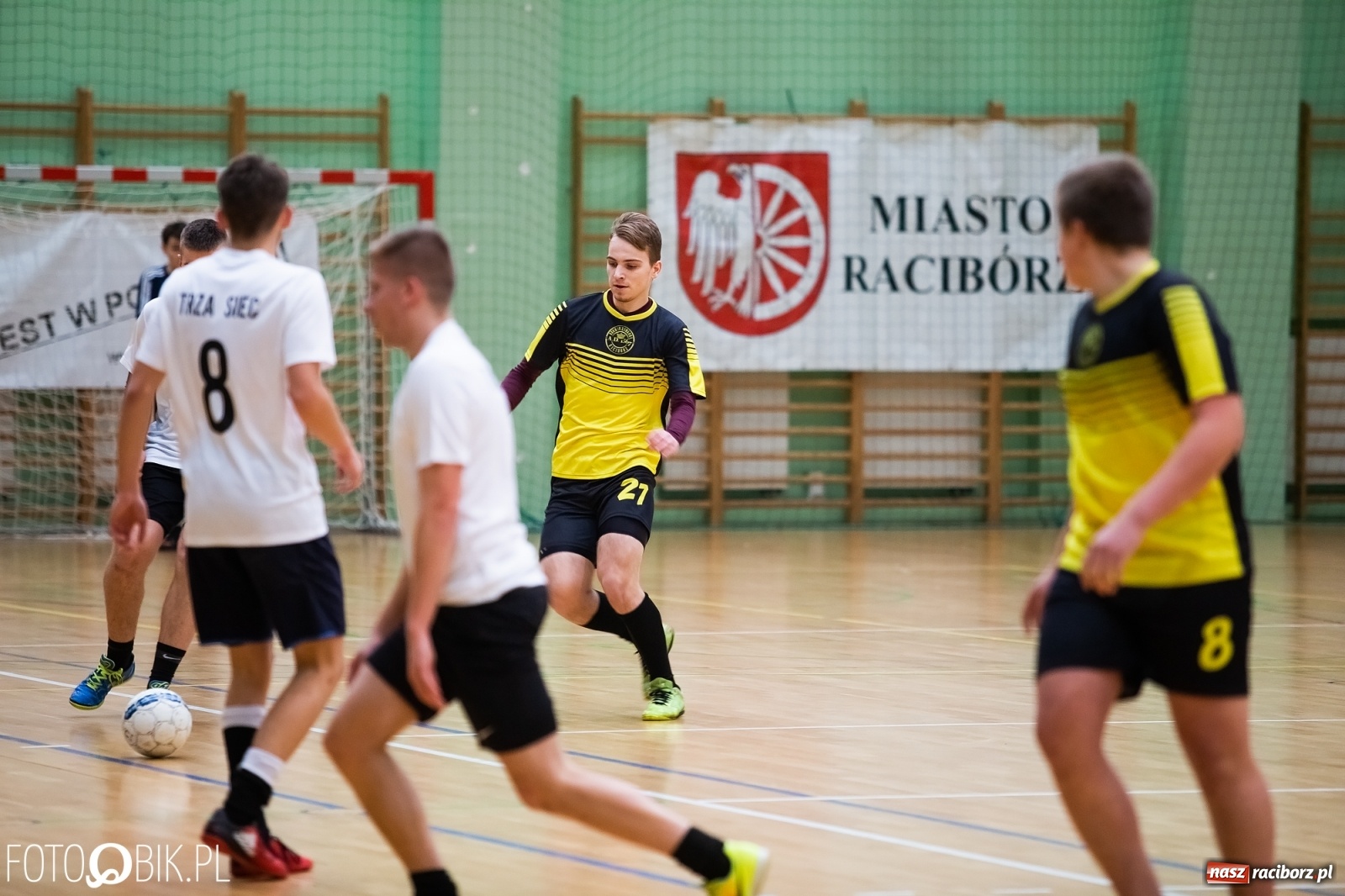 Zdjęcie w galerii na portalu naszraciborz.pl: Niedzielne emocje w lidze futsalu [FOTO] wiadomości z regionu