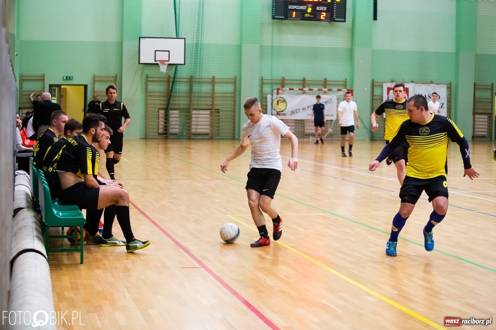 Zdjęcie w galerii na portalu naszraciborz.pl: Niedzielne emocje w lidze futsalu [FOTO] wiadomości z regionu