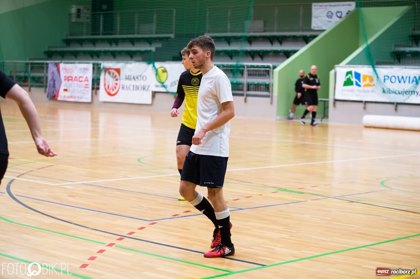 Zdjęcie w galerii na portalu naszraciborz.pl: Niedzielne emocje w lidze futsalu [FOTO] wiadomości z regionu