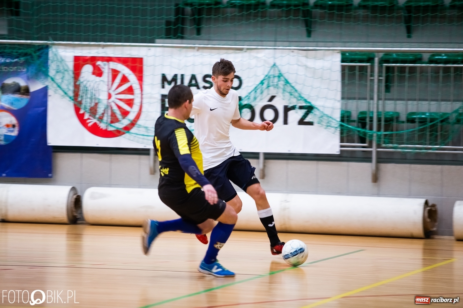 Zdjęcie w galerii na portalu naszraciborz.pl: Niedzielne emocje w lidze futsalu [FOTO] wiadomości z regionu