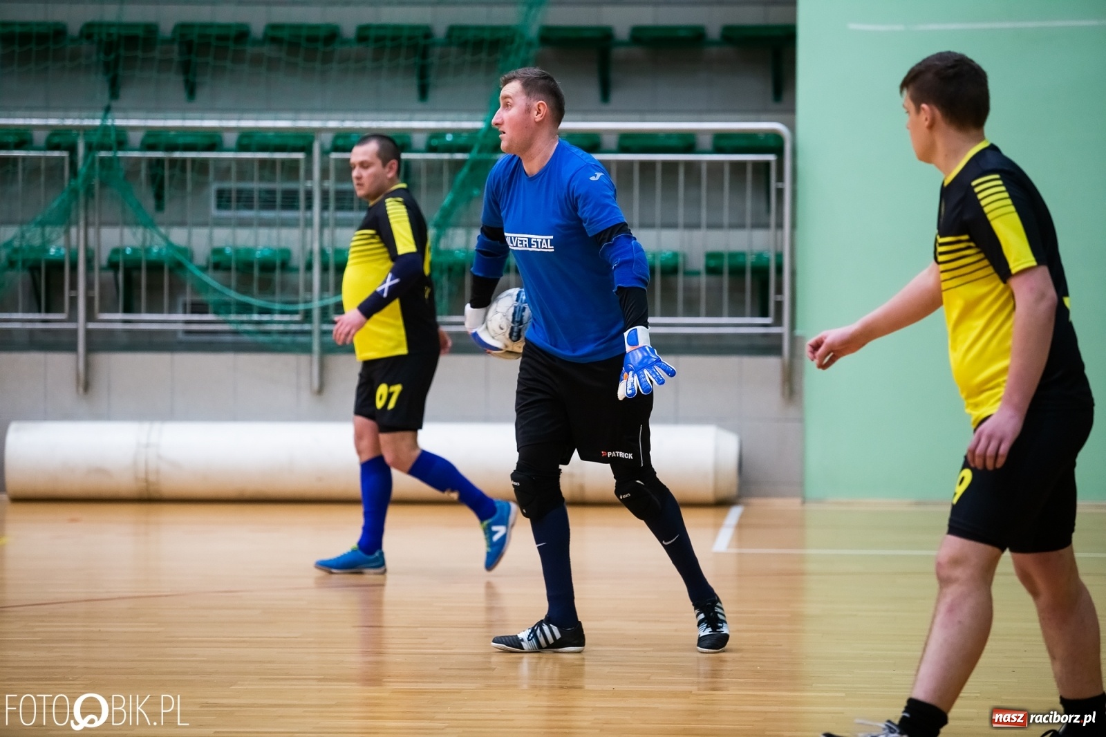 Zdjęcie w galerii na portalu naszraciborz.pl: Niedzielne emocje w lidze futsalu [FOTO] wiadomości z regionu