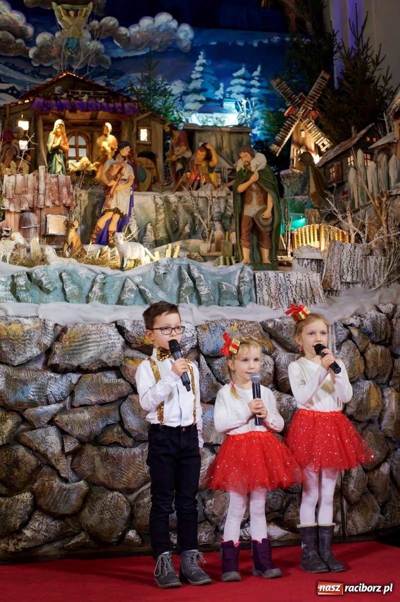 Zdjęcie w galerii na portalu naszraciborz.pl: Cudowny świąteczny koncert w Tworkowie  wiadomości z regionu