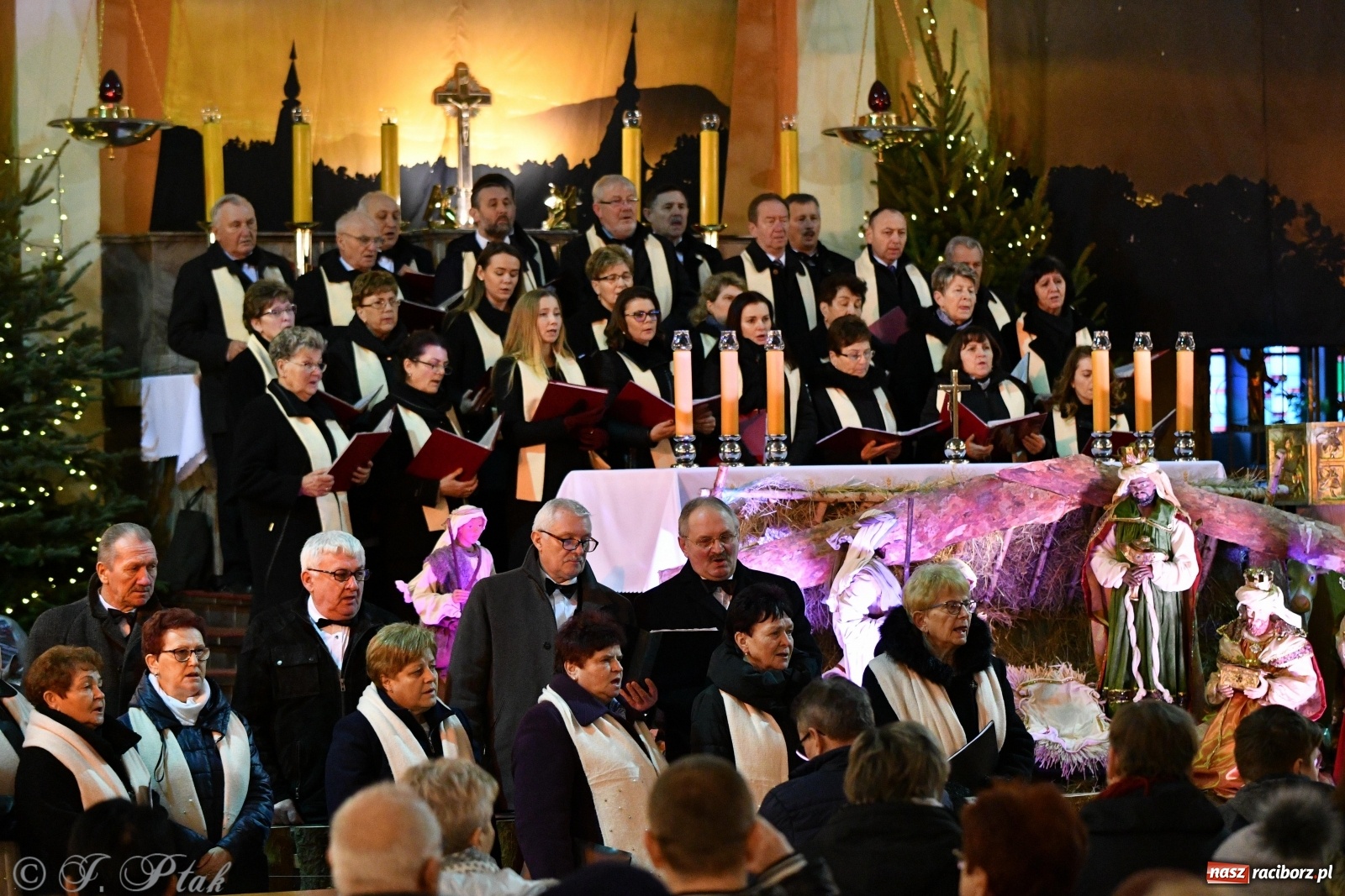Zdjęcie w galerii na portalu naszraciborz.pl: Koncert kolęd i pastorałek w kościele NSPJ  wiadomości z regionu