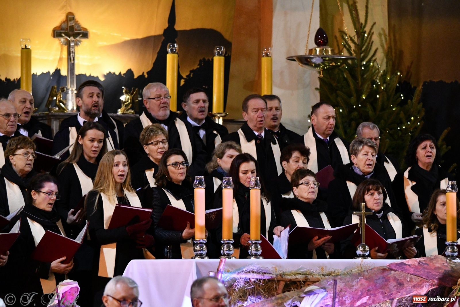Zdjęcie w galerii na portalu naszraciborz.pl: Koncert kolęd i pastorałek w kościele NSPJ  wiadomości z regionu