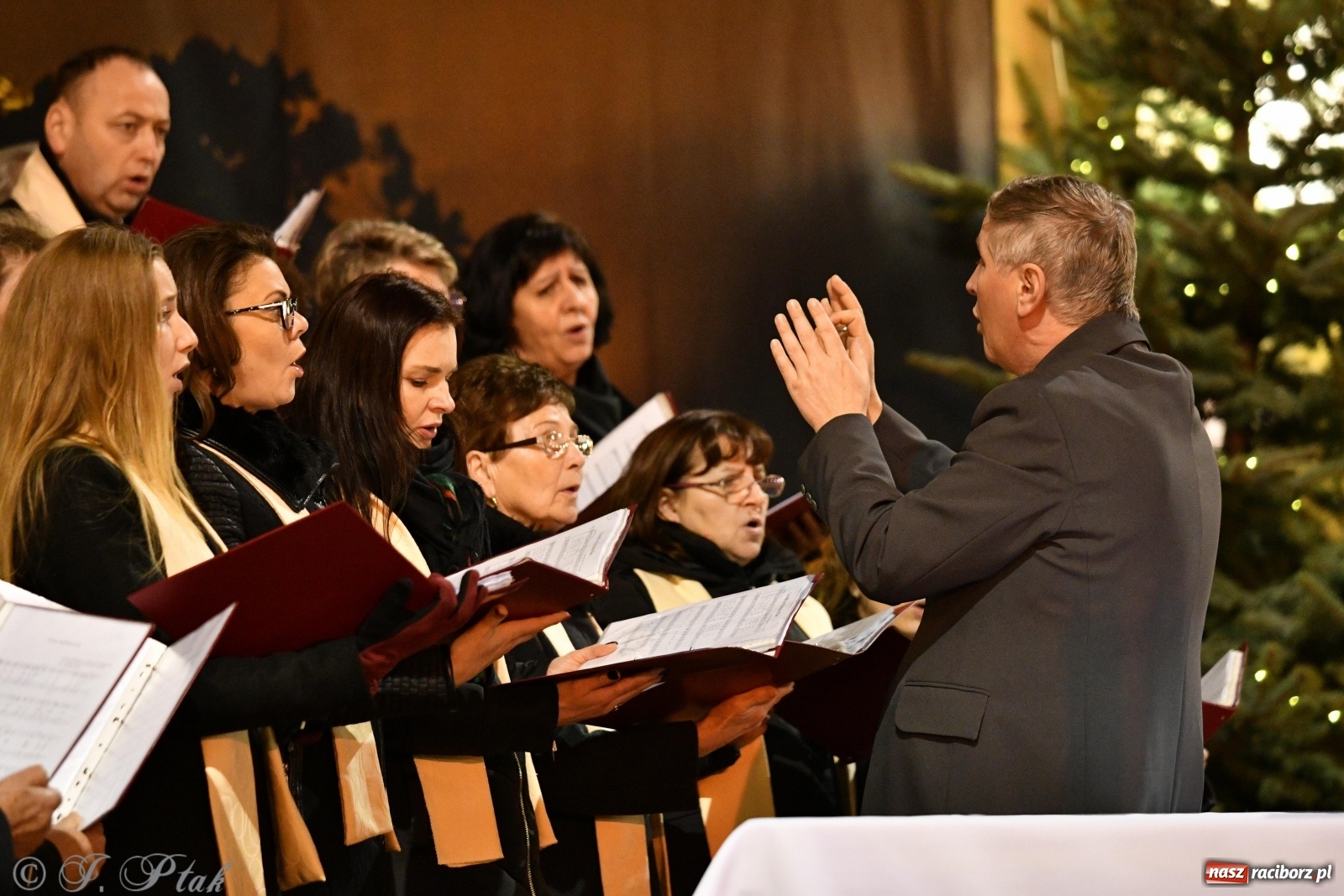 Zdjęcie w galerii na portalu naszraciborz.pl: Koncert kolęd i pastorałek w kościele NSPJ  wiadomości z regionu