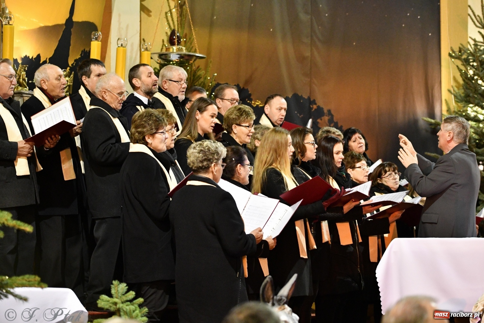 Zdjęcie w galerii na portalu naszraciborz.pl: Koncert kolęd i pastorałek w kościele NSPJ  wiadomości z regionu