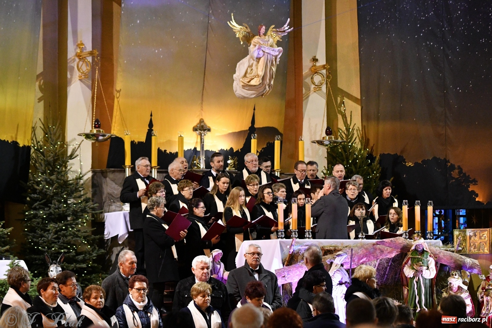 Zdjęcie w galerii na portalu naszraciborz.pl: Koncert kolęd i pastorałek w kościele NSPJ  wiadomości z regionu