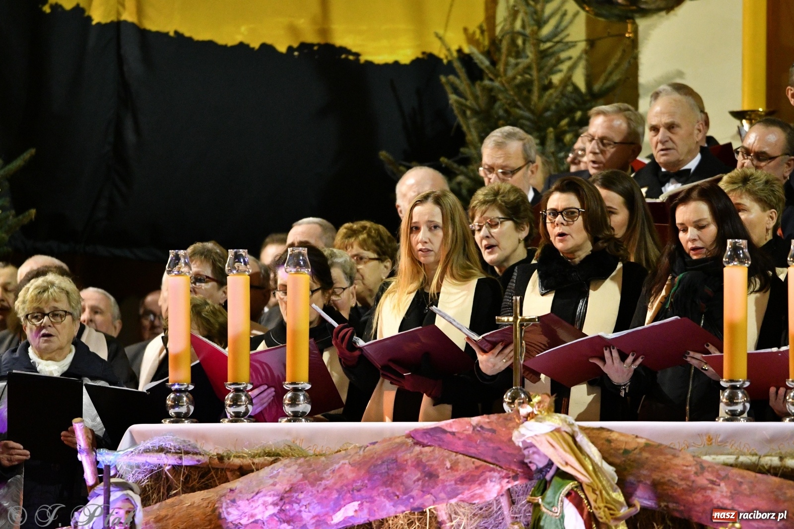 Zdjęcie w galerii na portalu naszraciborz.pl: Koncert kolęd i pastorałek w kościele NSPJ  wiadomości z regionu