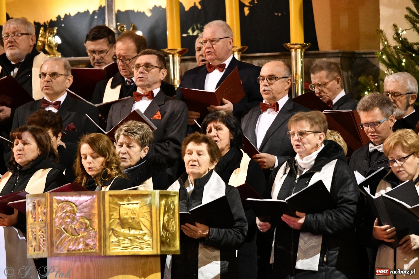 Zdjęcie w galerii na portalu naszraciborz.pl: Koncert kolęd i pastorałek w kościele NSPJ  wiadomości z regionu