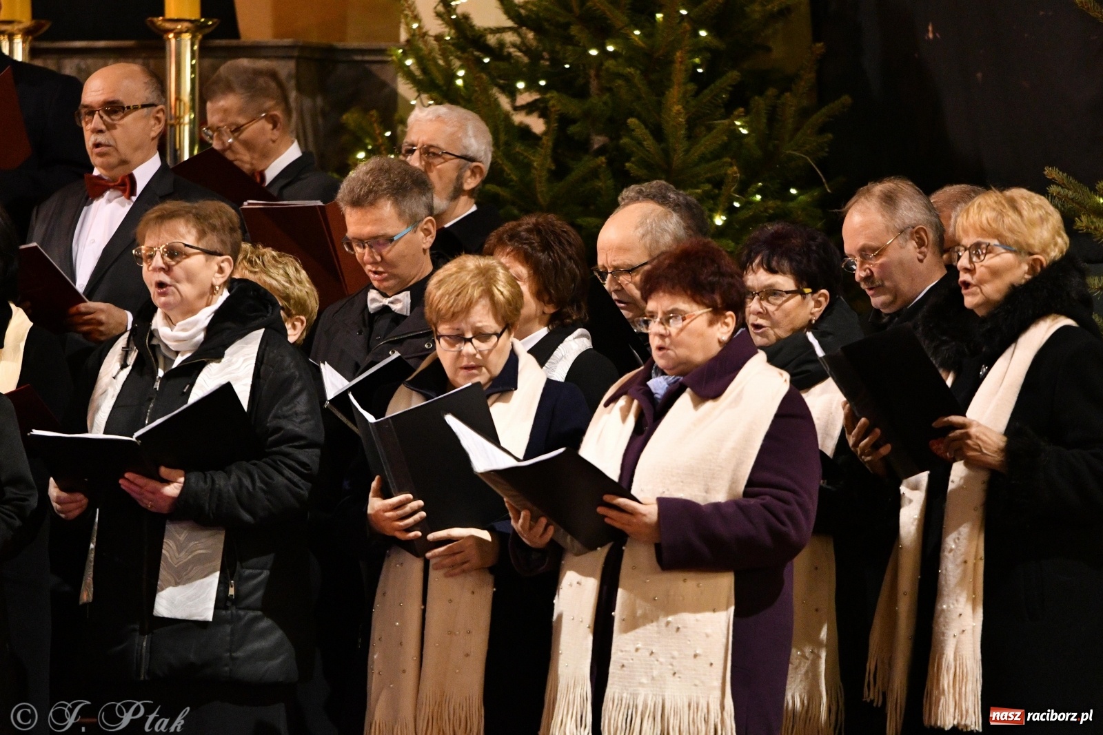 Zdjęcie w galerii na portalu naszraciborz.pl: Koncert kolęd i pastorałek w kościele NSPJ  wiadomości z regionu