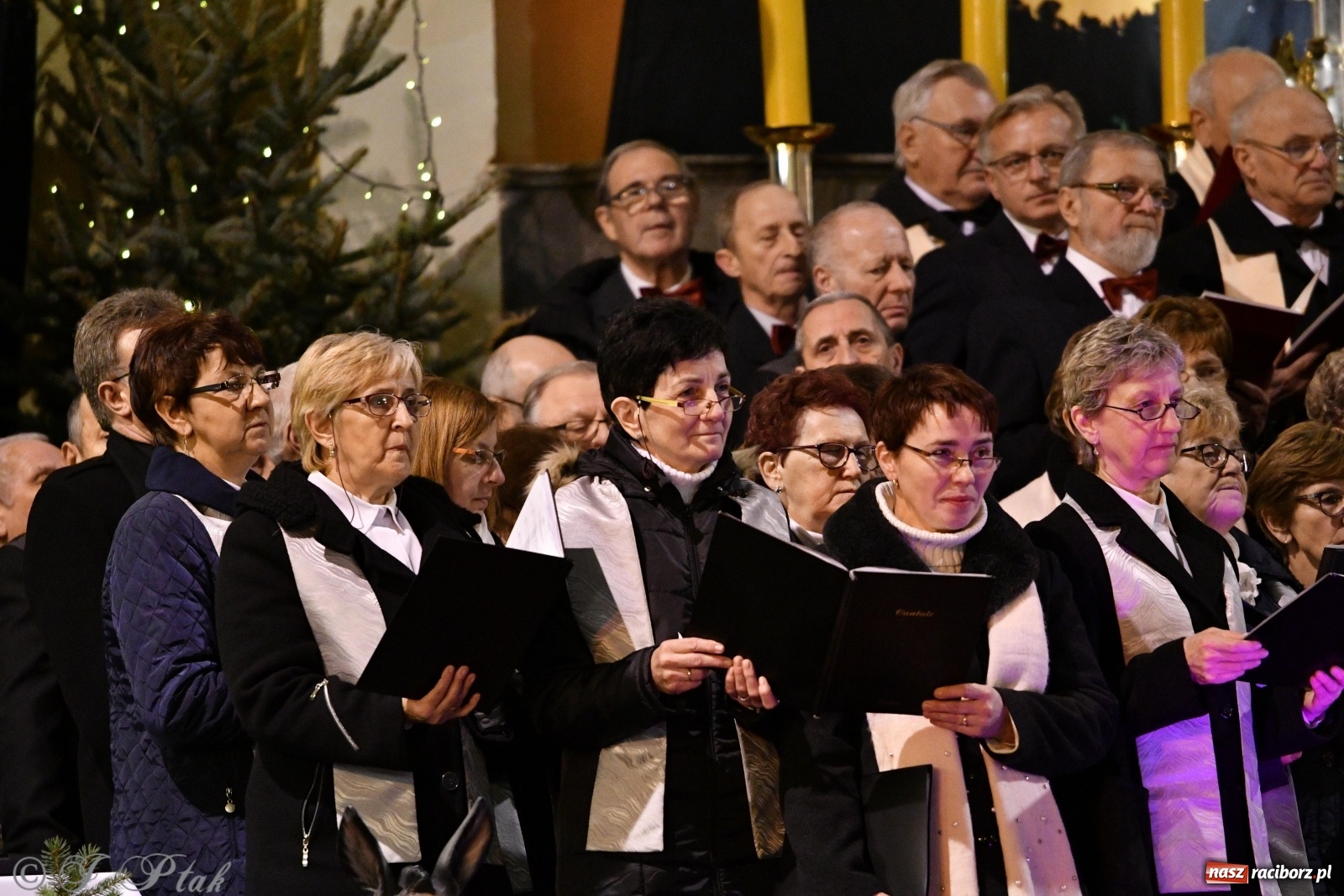 Zdjęcie w galerii na portalu naszraciborz.pl: Koncert kolęd i pastorałek w kościele NSPJ  wiadomości z regionu