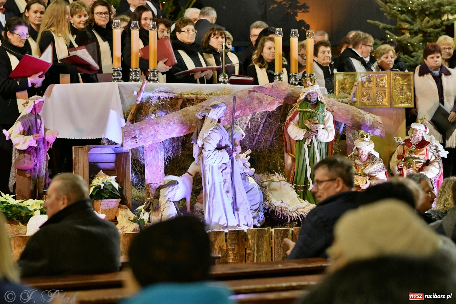 Zdjęcie w galerii na portalu naszraciborz.pl: Koncert kolęd i pastorałek w kościele NSPJ  wiadomości z regionu