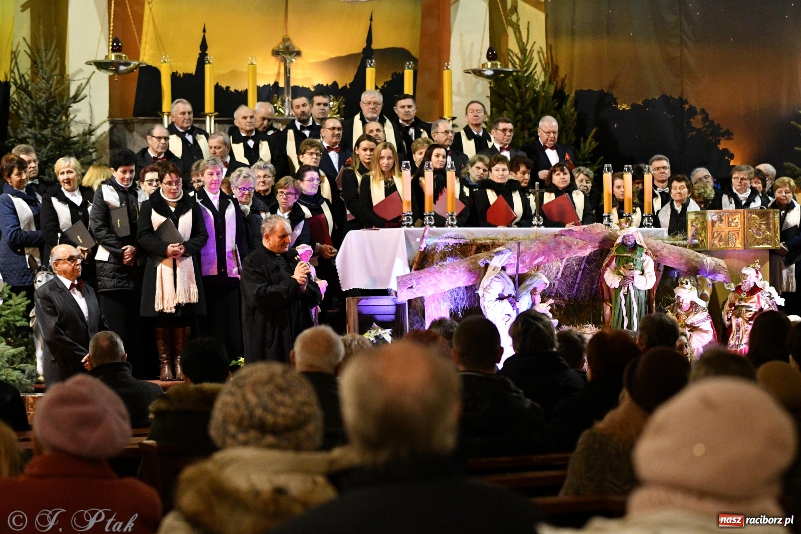 Zdjęcie w galerii na portalu naszraciborz.pl: Koncert kolęd i pastorałek w kościele NSPJ  wiadomości z regionu