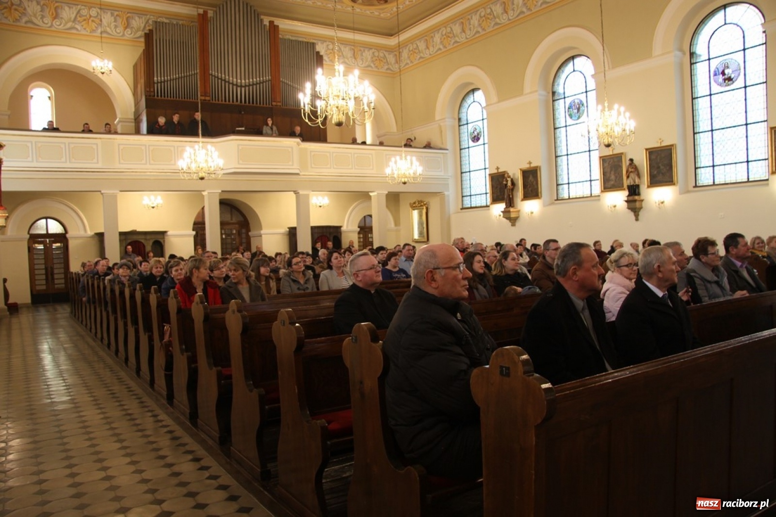 Zdjęcie w galerii na portalu naszraciborz.pl: Rodzinny koncert kolęd w Sławikowie wiadomości z regionu