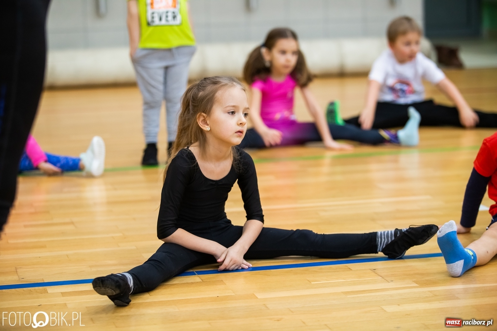 Zdjęcie w galerii na portalu naszraciborz.pl: Maraton Akrobatyczny w Arenie Rafako wiadomości z regionu