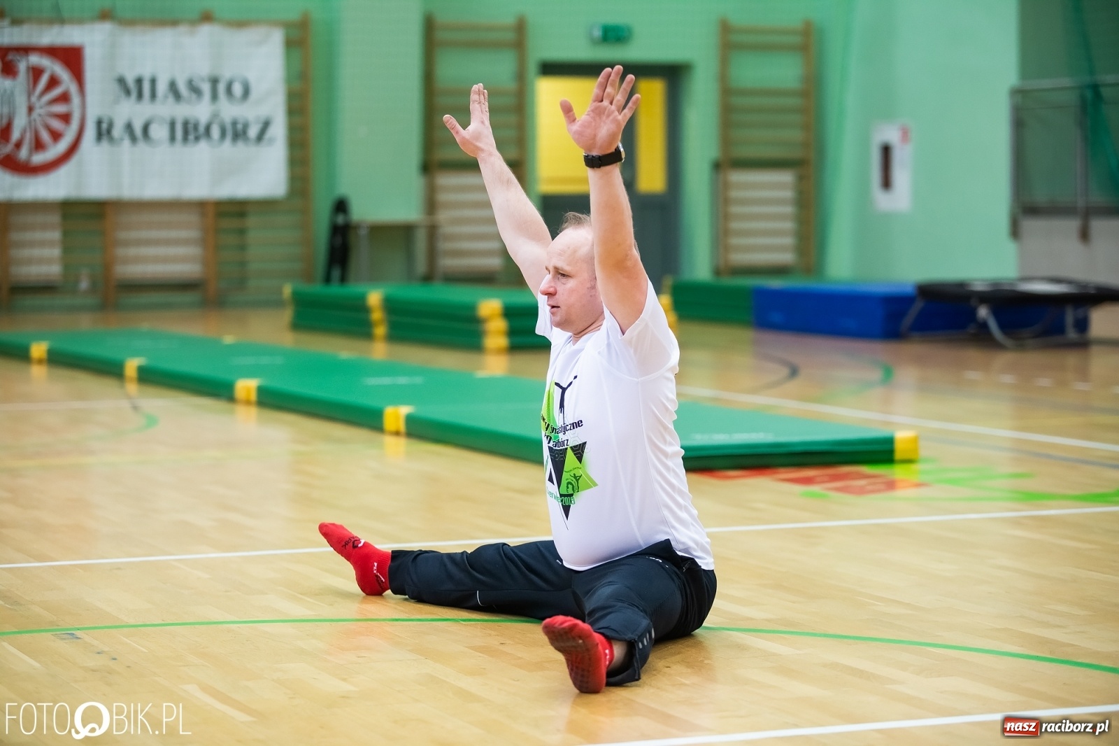 Zdjęcie w galerii na portalu naszraciborz.pl: Maraton Akrobatyczny w Arenie Rafako wiadomości z regionu