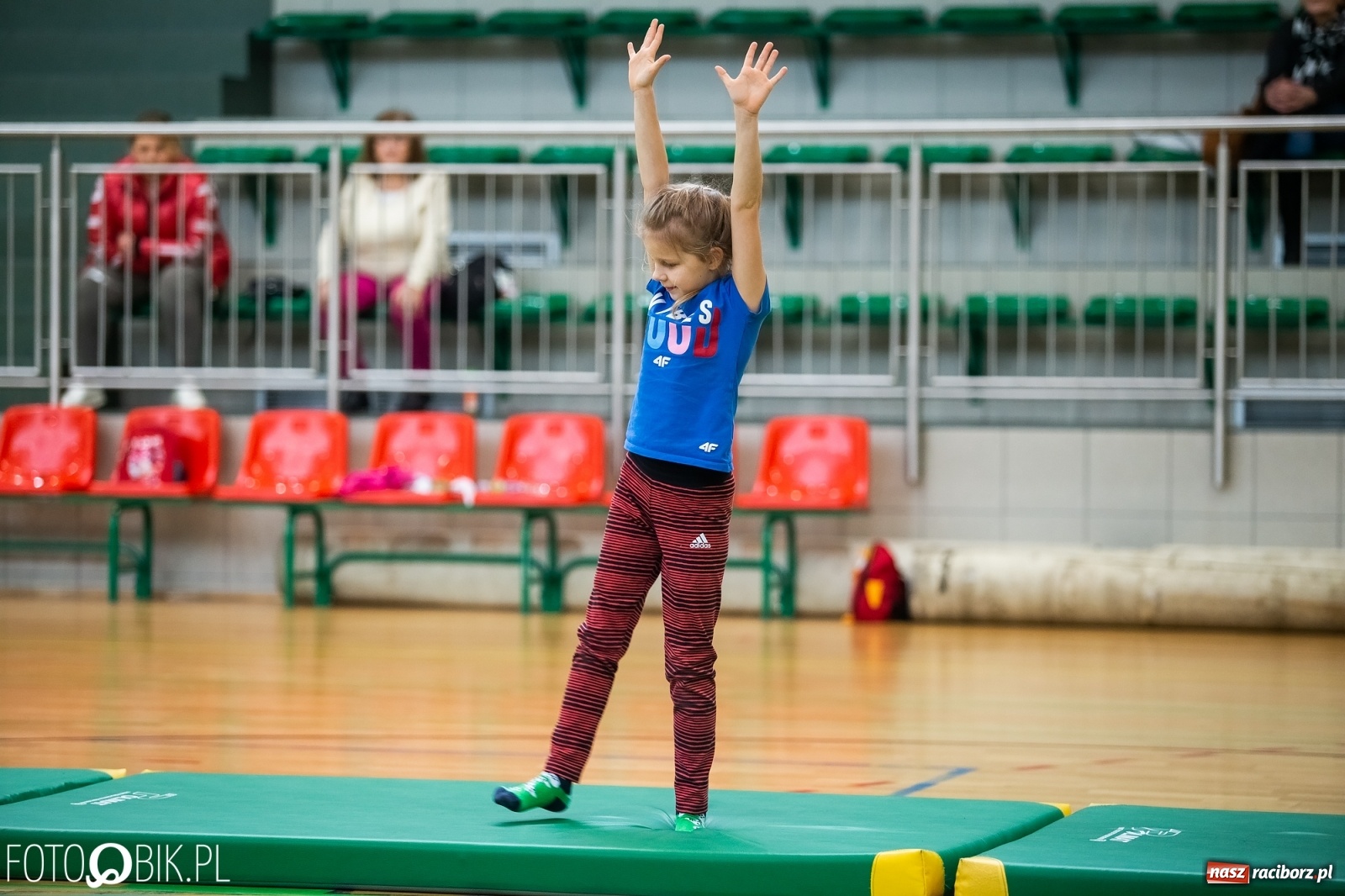 Zdjęcie w galerii na portalu naszraciborz.pl: Maraton Akrobatyczny w Arenie Rafako wiadomości z regionu