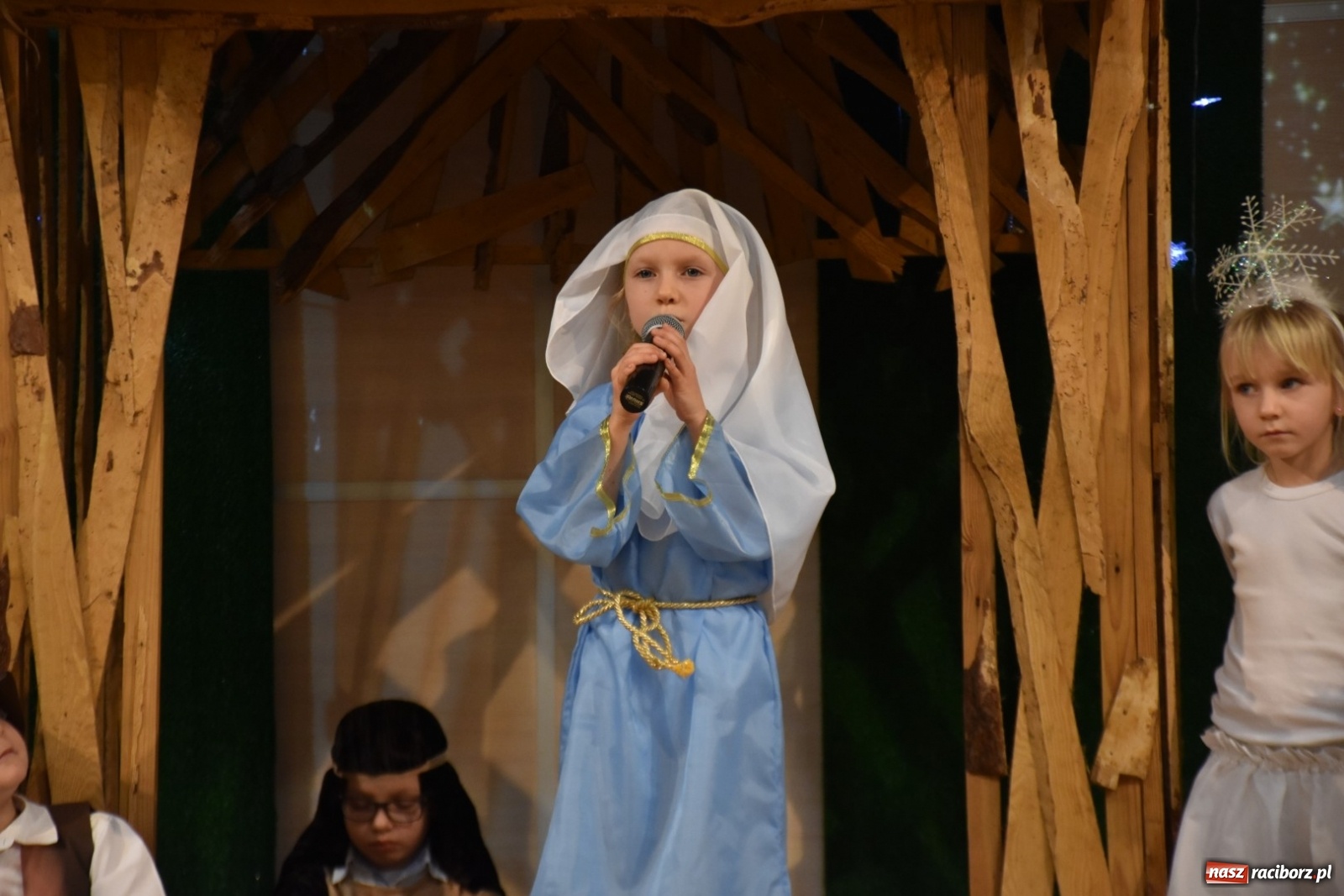 Zdjęcie w galerii na portalu naszraciborz.pl: Bóg się rodzi... Przegląd przedstawień bożonarodzeniowych  wiadomości z regionu