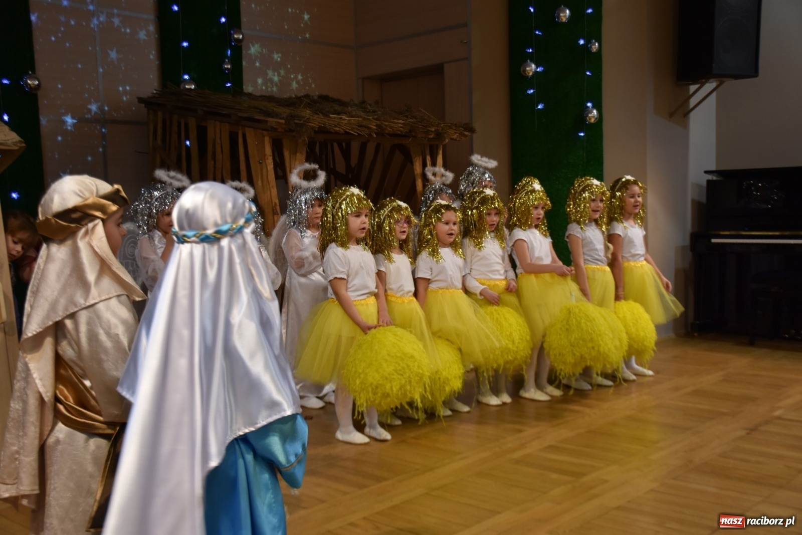 Zdjęcie w galerii na portalu naszraciborz.pl: Bóg się rodzi... Przegląd przedstawień bożonarodzeniowych  wiadomości z regionu