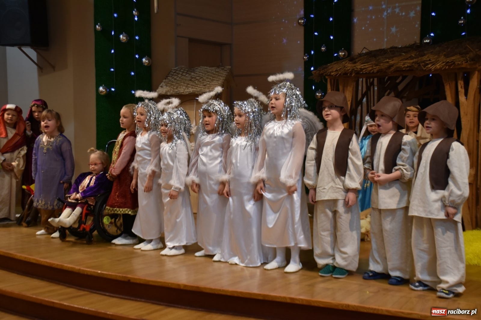 Zdjęcie w galerii na portalu naszraciborz.pl: Bóg się rodzi... Przegląd przedstawień bożonarodzeniowych  wiadomości z regionu