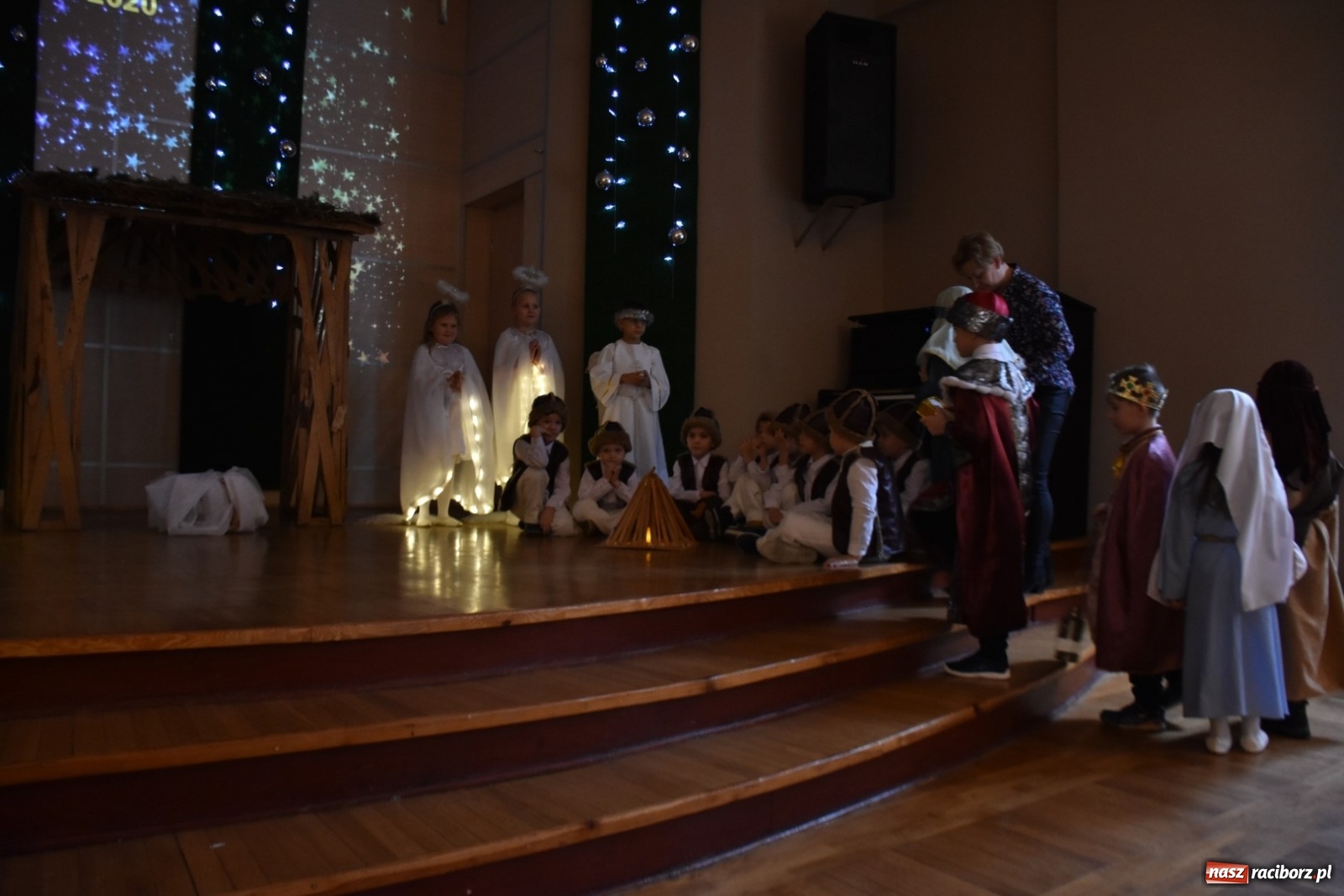 Zdjęcie w galerii na portalu naszraciborz.pl: Bóg się rodzi... Przegląd przedstawień bożonarodzeniowych  wiadomości z regionu