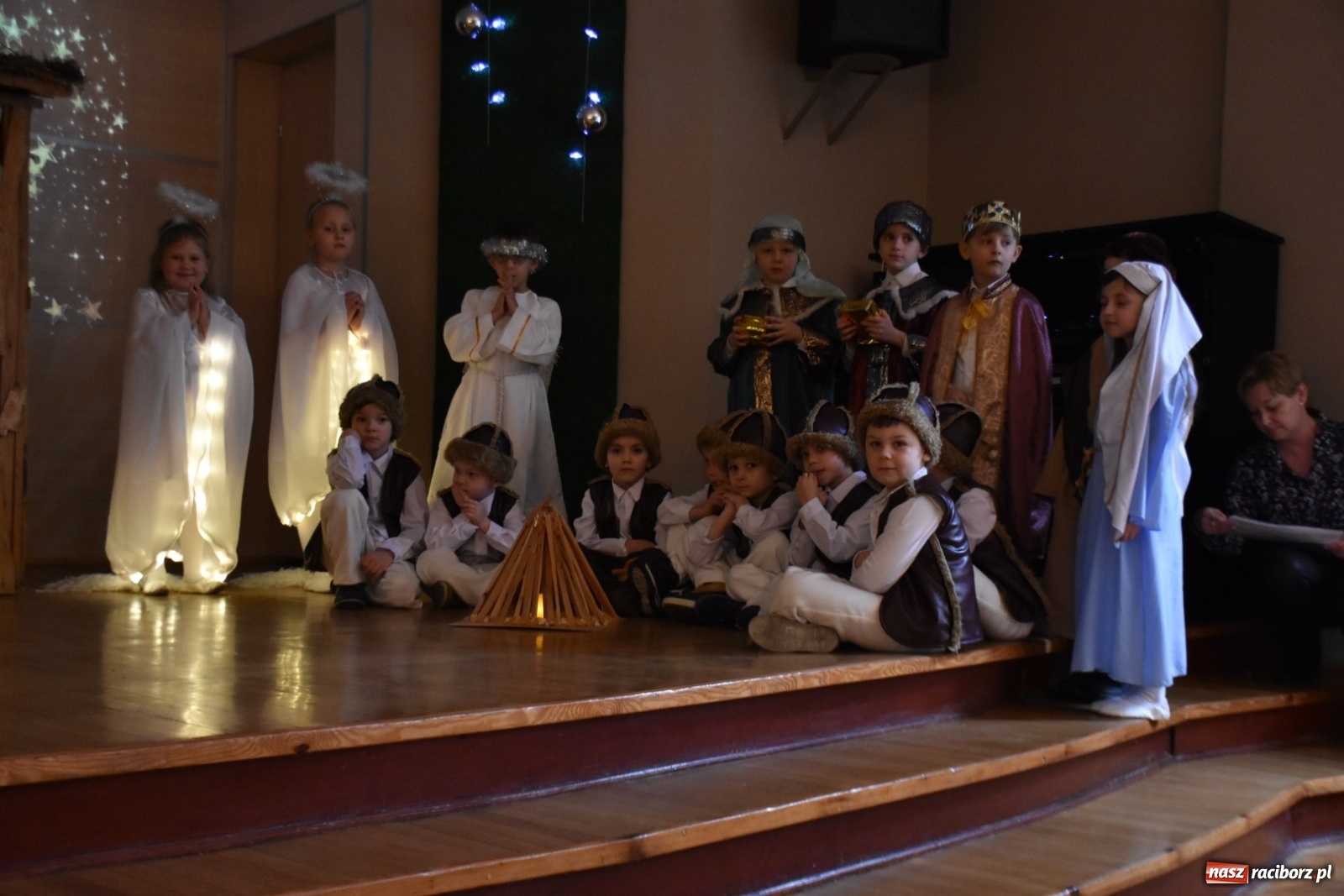 Zdjęcie w galerii na portalu naszraciborz.pl: Bóg się rodzi... Przegląd przedstawień bożonarodzeniowych  wiadomości z regionu