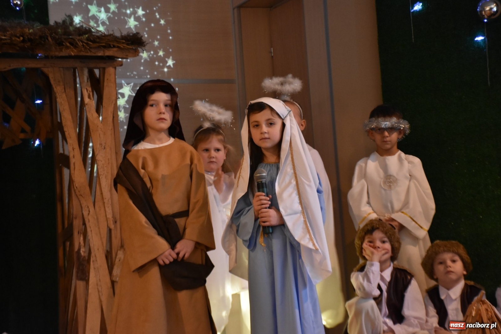 Zdjęcie w galerii na portalu naszraciborz.pl: Bóg się rodzi... Przegląd przedstawień bożonarodzeniowych  wiadomości z regionu