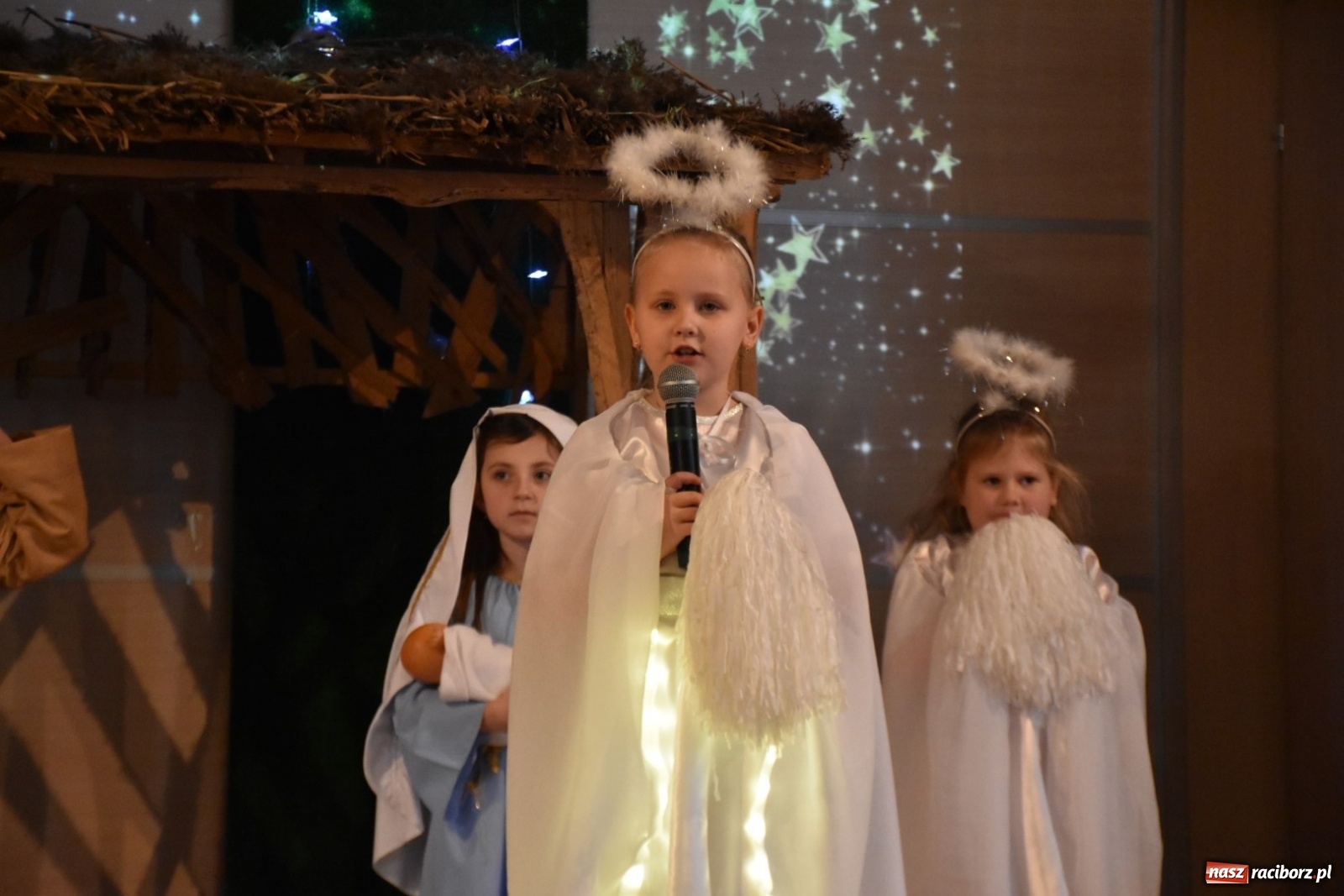 Zdjęcie w galerii na portalu naszraciborz.pl: Bóg się rodzi... Przegląd przedstawień bożonarodzeniowych  wiadomości z regionu
