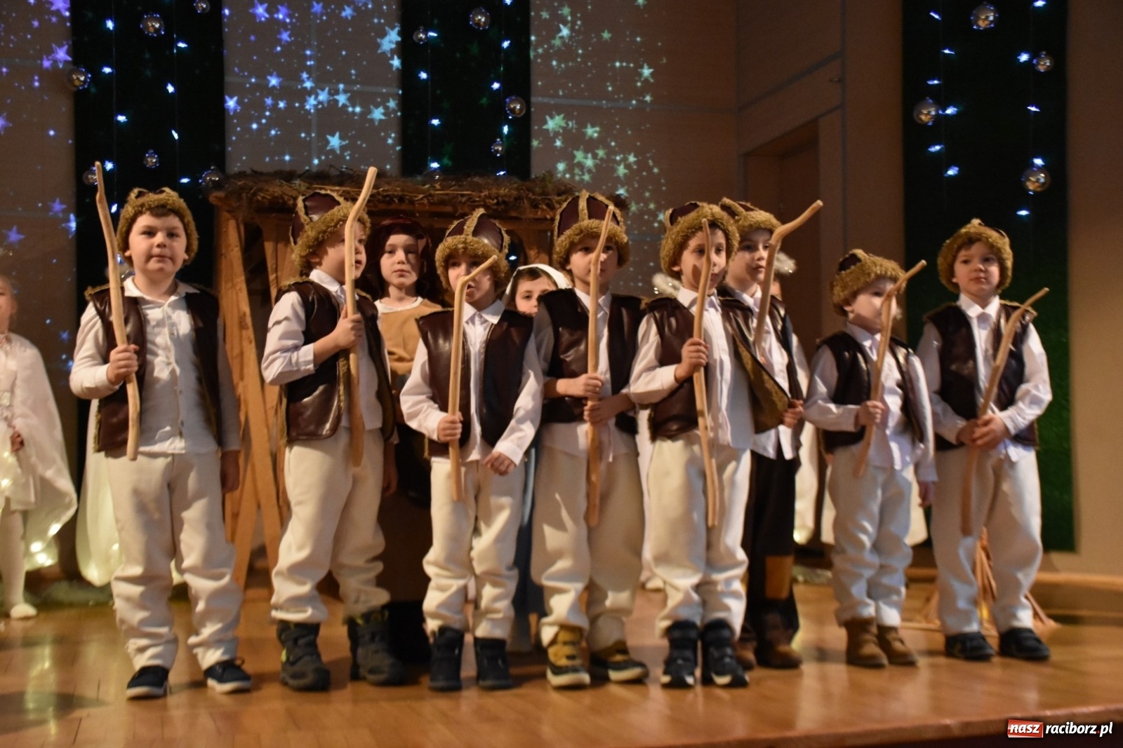 Zdjęcie w galerii na portalu naszraciborz.pl: Bóg się rodzi... Przegląd przedstawień bożonarodzeniowych  wiadomości z regionu