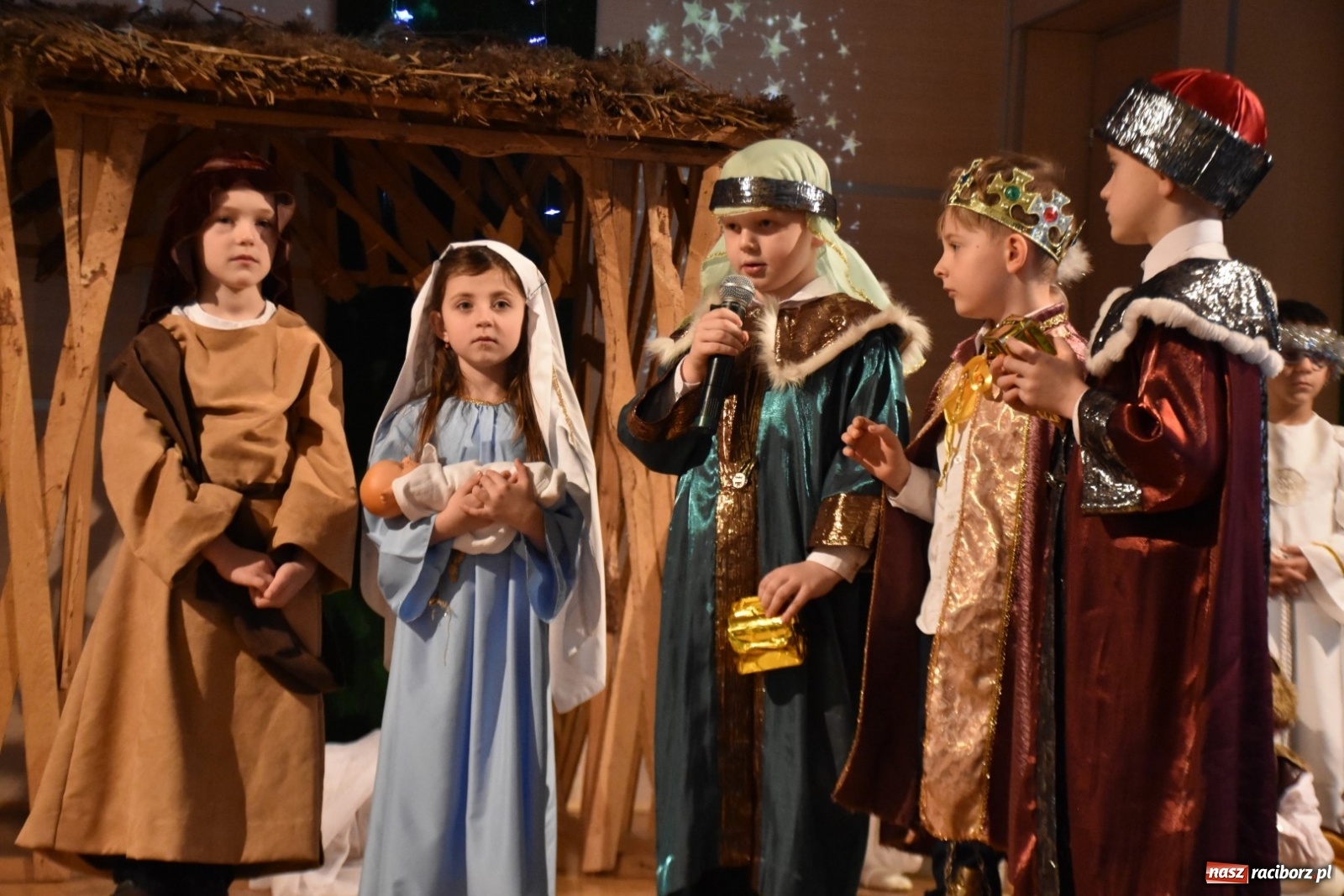Zdjęcie w galerii na portalu naszraciborz.pl: Bóg się rodzi... Przegląd przedstawień bożonarodzeniowych  wiadomości z regionu
