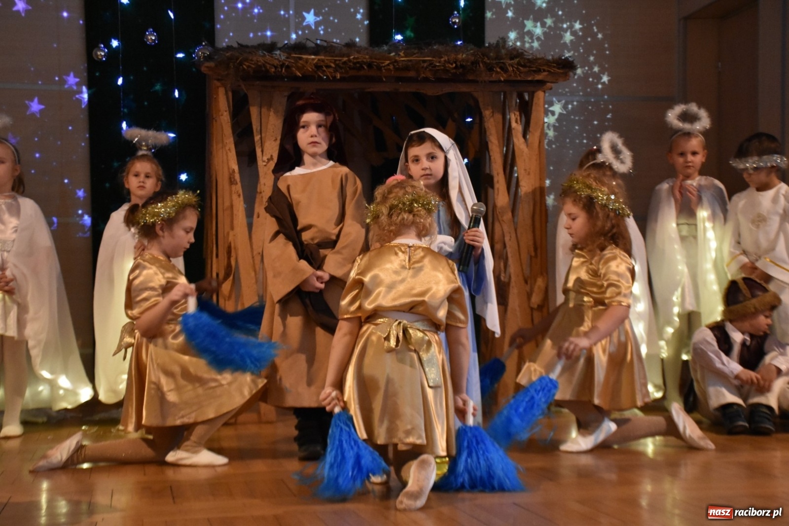 Zdjęcie w galerii na portalu naszraciborz.pl: Bóg się rodzi... Przegląd przedstawień bożonarodzeniowych  wiadomości z regionu
