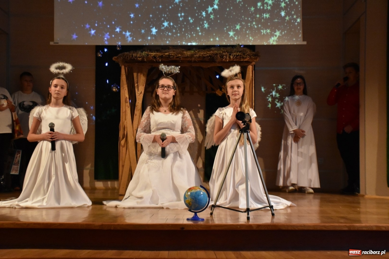 Zdjęcie w galerii na portalu naszraciborz.pl: Bóg się rodzi... Przegląd przedstawień bożonarodzeniowych  wiadomości z regionu
