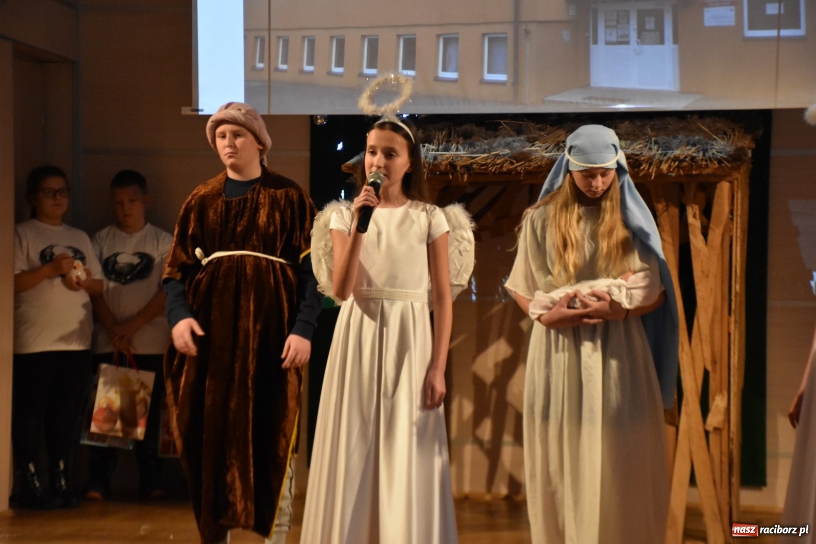 Zdjęcie w galerii na portalu naszraciborz.pl: Bóg się rodzi... Przegląd przedstawień bożonarodzeniowych  wiadomości z regionu