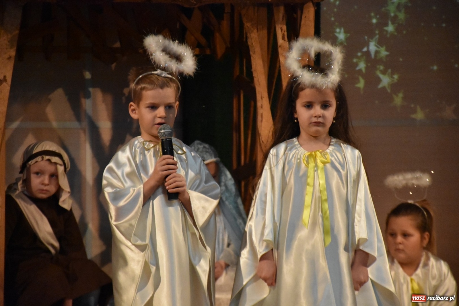 Zdjęcie w galerii na portalu naszraciborz.pl: Bóg się rodzi... Przegląd przedstawień bożonarodzeniowych  wiadomości z regionu
