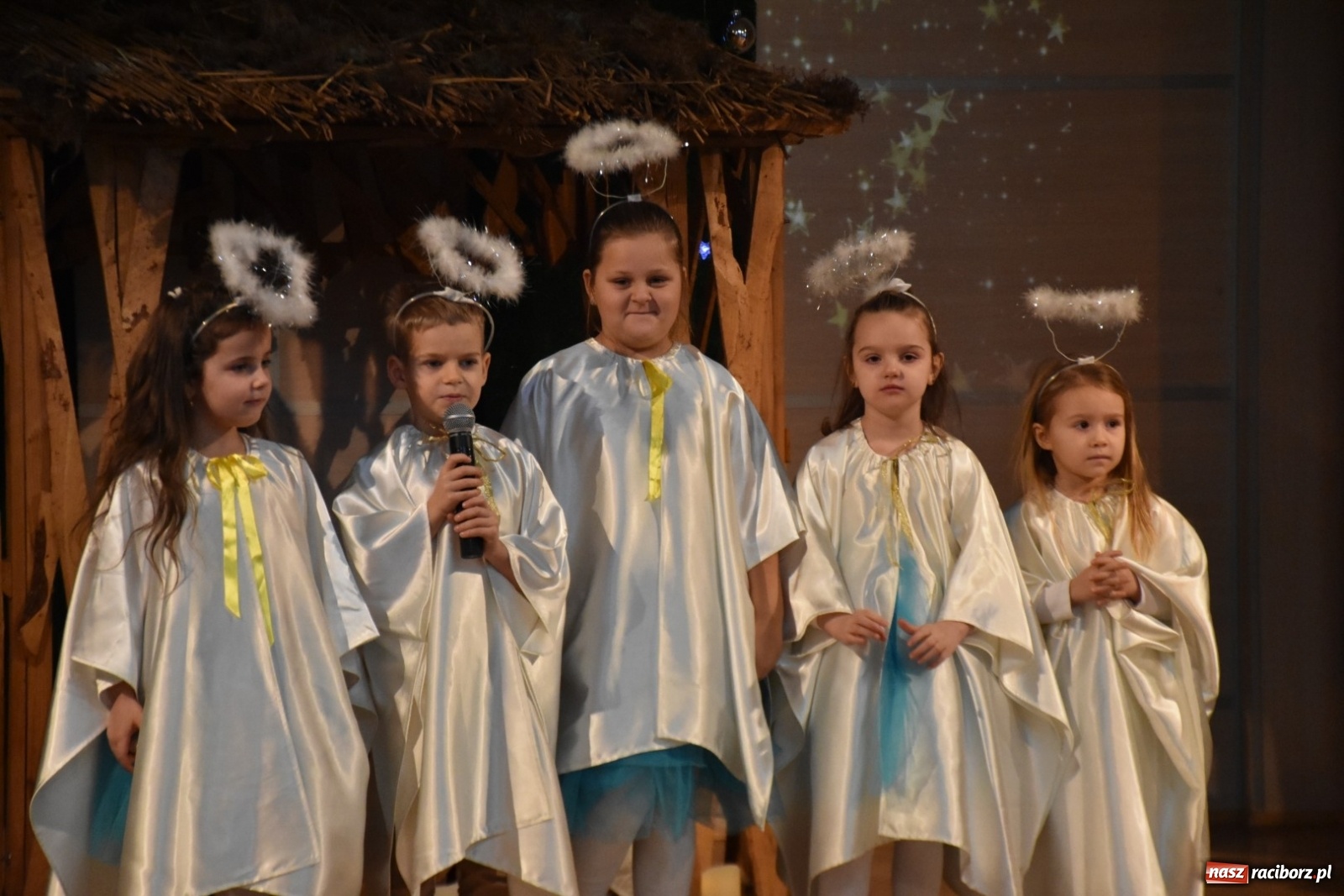 Zdjęcie w galerii na portalu naszraciborz.pl: Bóg się rodzi... Przegląd przedstawień bożonarodzeniowych  wiadomości z regionu